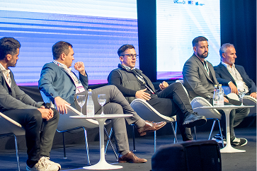 Panel de disertantes en SINOR