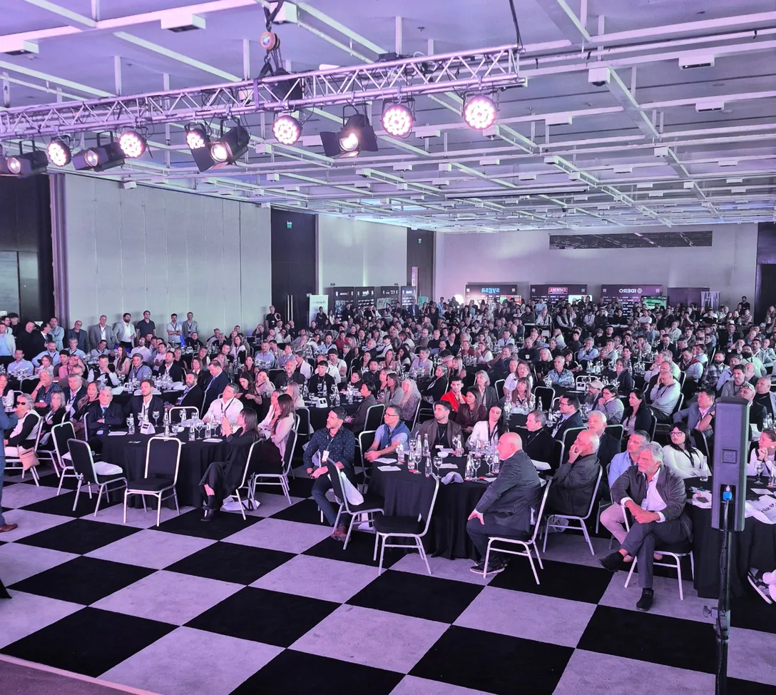 Público en el auditorio de SINOR